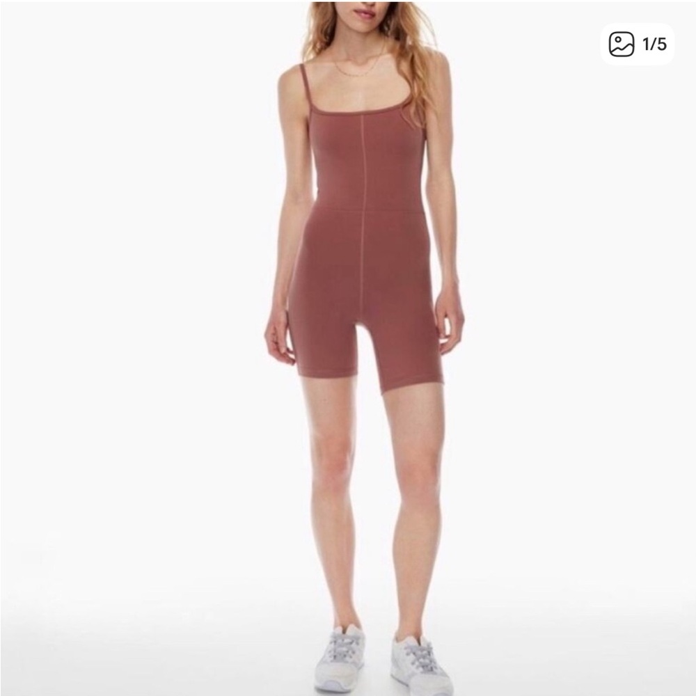 Aritzia Wilfred Divinity 7” Romper - Mocha Sorbet